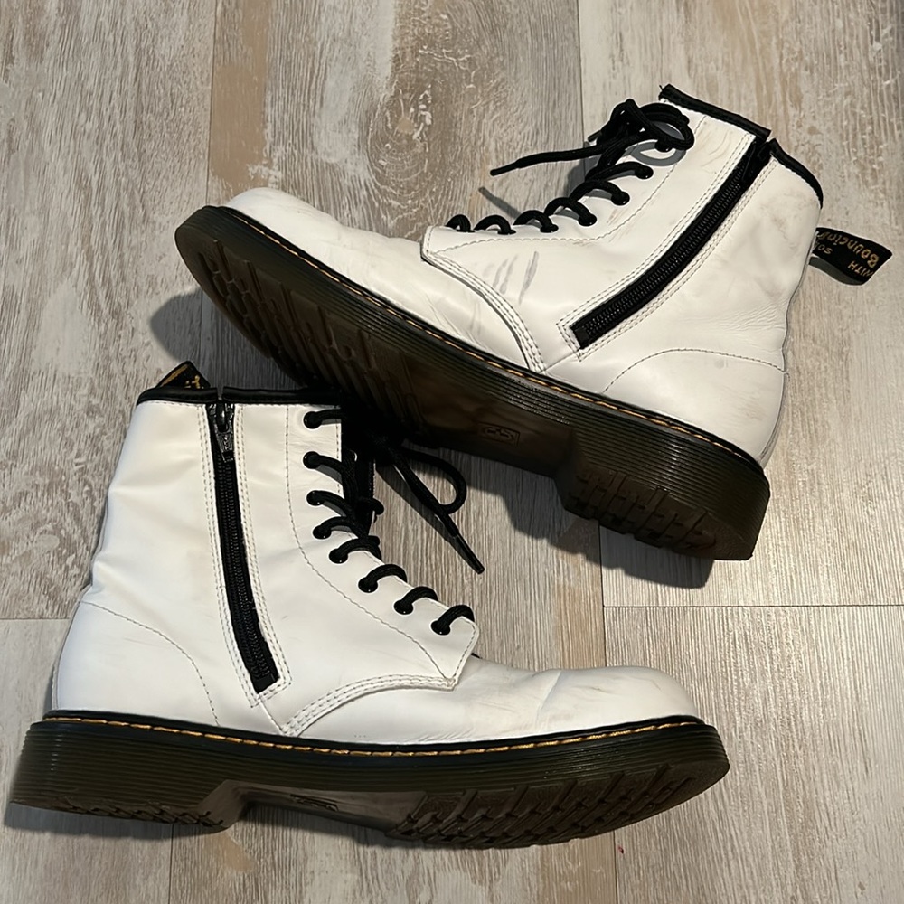 Doc Martens - Picture 4 of 6